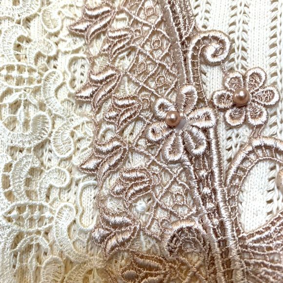 Mexico Vintage Beaded Silk Embroidery and Lace Adorned Sweater Cotton Blend 90s - Picture 2 of 8
